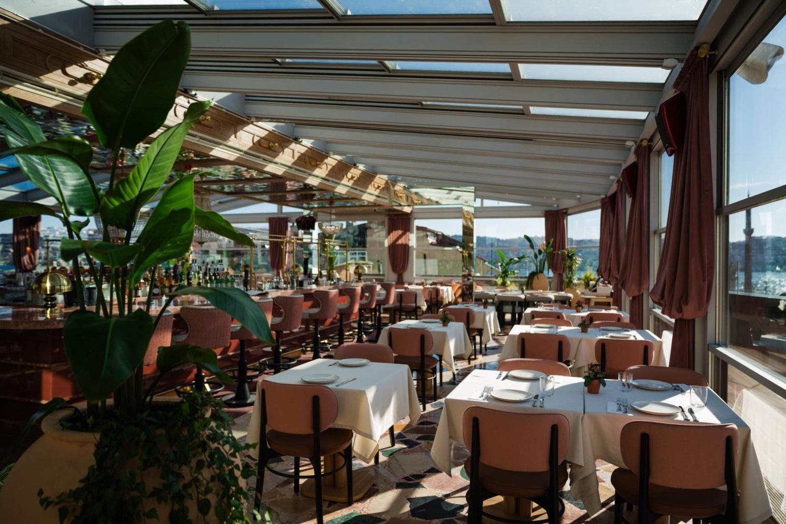 Crowne Plaza Istanbul - Ortakoy Bosphorus by IHG — photo 4