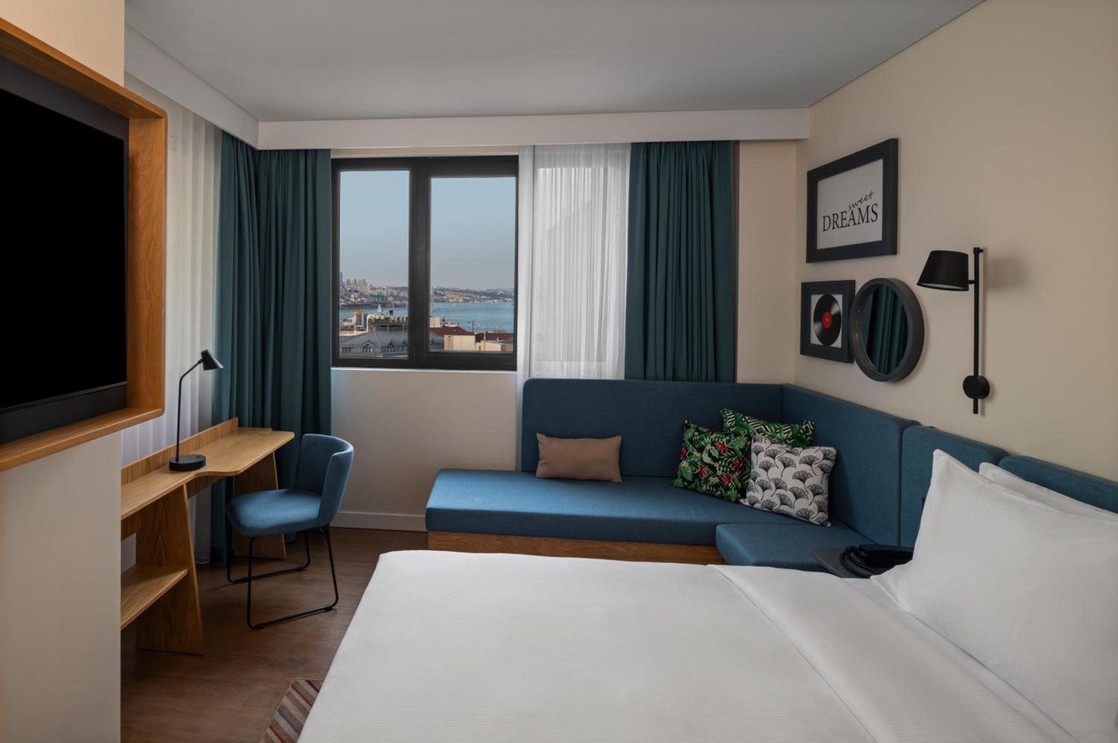 Hampton By Hilton Istanbul Sirkeci — photo 5