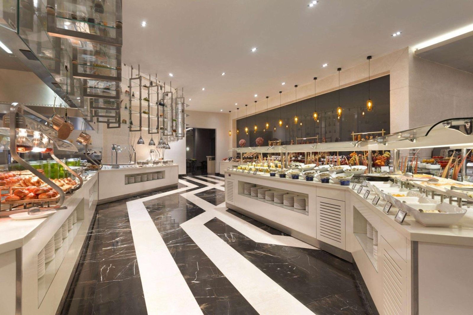 Wyndham Grand Istanbul Levent Hotel & Conference Center — photo 4